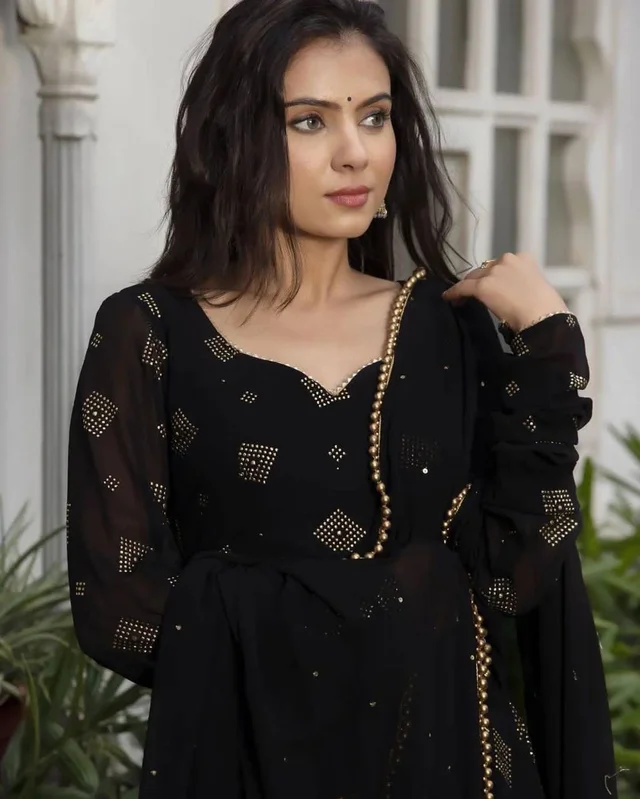 Black Beauty Gown - Black, XL