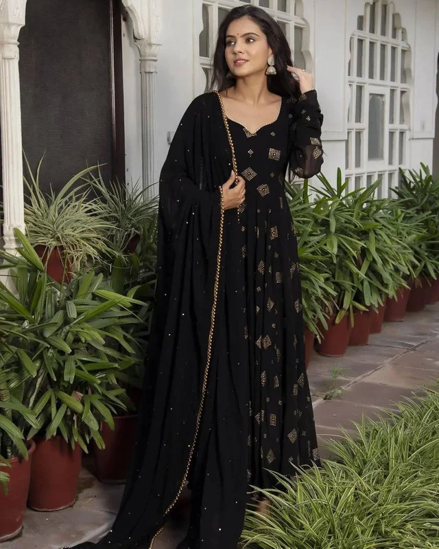 Black Beauty Gown - Black, XL
