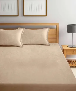 MORADO 190 GSM Flannel Super Soft Warm Elastic Fitted Single Bed Bedsheet with 1 Pillow Covers for Winters - 36x72x8 Inches, Camel - Camel