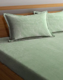 MORADO 190 GSM Flannel Super Soft Warm Elastic Fitted Double Bed Bedsheet with 2 Pillow Covers for Winters - 72x78x8 Inches, Sea Green - Sea Green