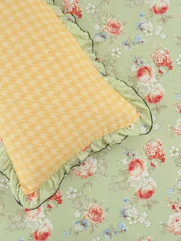 MORADO Glace Cotton King Size Bedsheet with 2 Pillow Covers with Frill PoppyFlowerComb (108x108, Inches) - 108x108 Inches, light pastel green