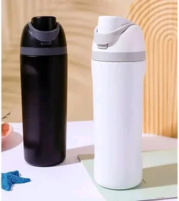 1174 Owala FreeSip insulated stainless steel water bottle