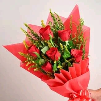Red Roses Bunch