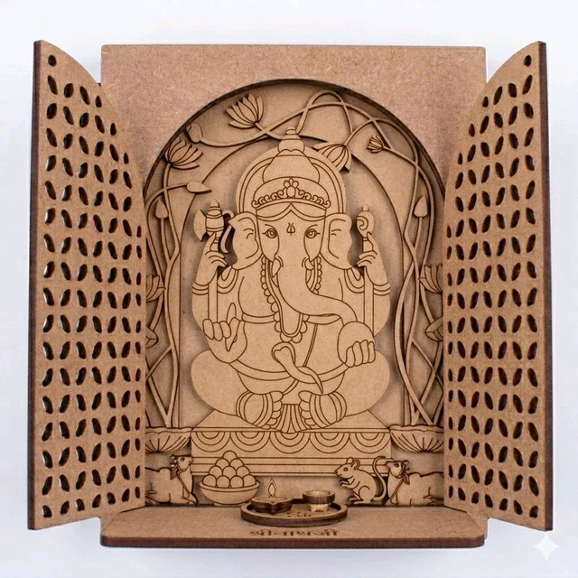 Ganesh With Jharokha Window With Jali Door - 18 inches