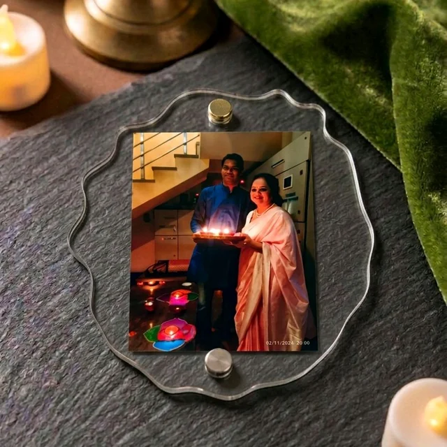 Acrylic Polaroid Fridge Magnet - 100 pieces