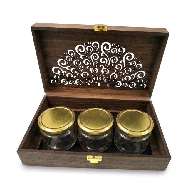 Pre Lam Gift Box With 3 Jar - 5 pieces