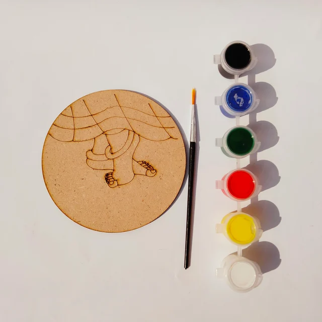 Radha foot - DIY Kit with tempera colours - 8", 4mm