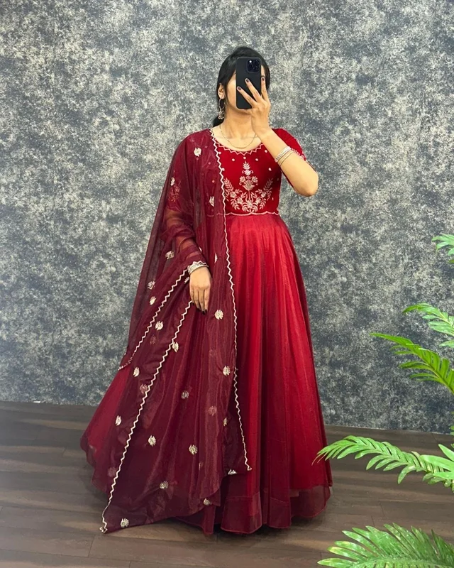 SONIYA - S-36, Red