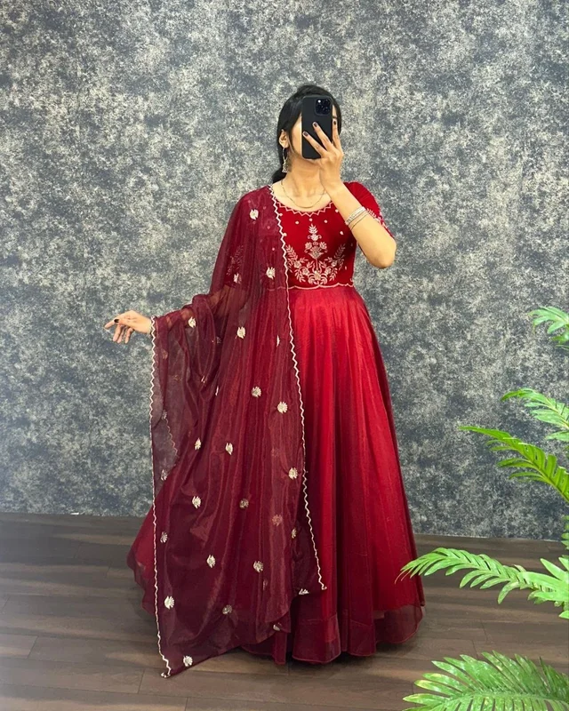 SONIYA - S-36, Red