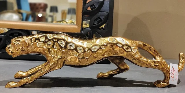 Aluminum Solid Metal Gold Panther Antique Showpiece Home Decor & Gifting Bright Brass Finish Handcrafted Decoration for Shelf Console Cabinet TV Unit Showcase in Drawing Bedroom Living Room - Silver