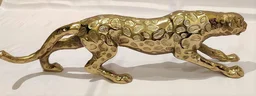 Aluminum Solid Metal Gold Panther Antique Showpiece Home Decor & Gifting Bright Brass Finish Handcrafted Decoration for Shelf Console Cabinet TV Unit Showcase in Drawing Bedroom Living Room - Silver