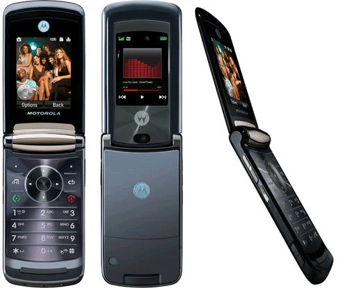 Motorola Razr2 V8 Mobile Phone unlocked luxury edition (Renewed) - Black