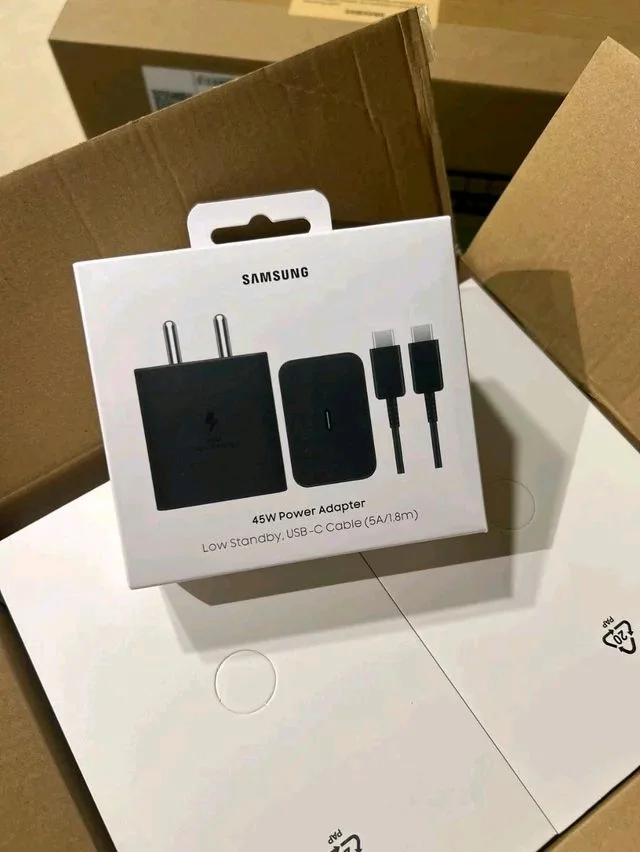 New Og 45Wts Pd Heavy Quality Charger (Pd Cable 5Amp / 1.8 Mtr)