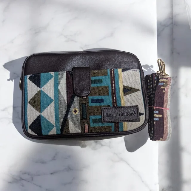 Boxy Sling With Jacquard Fabric Matching Sling