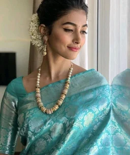 Trending Banarasi Silk Saree With Blouse
- Free Size