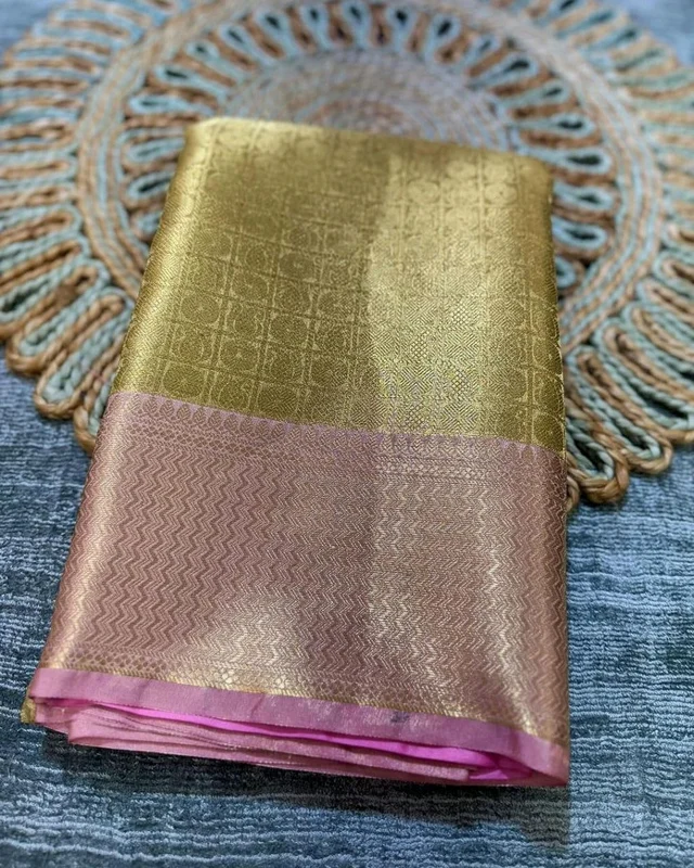 ✨ Rani Mukerji–Inspired Premium Kanjivaram Tissue Silk Saree ✨