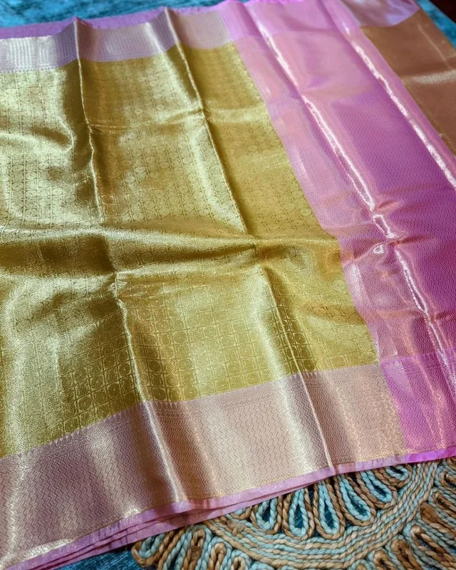 ✨ Rani Mukerji–Inspired Premium Kanjivaram Tissue Silk Saree ✨