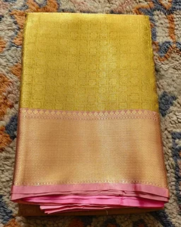 ✨ Rani Mukerji–Inspired Premium Kanjivaram Tissue Silk Saree ✨