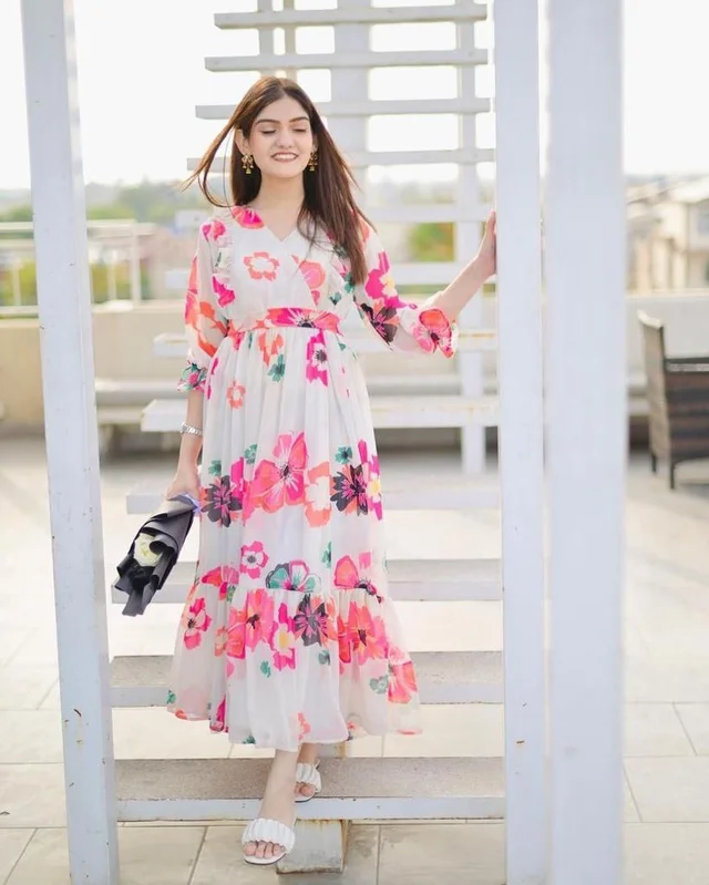 ZB-5011 White Colour Beutifull Gown - White, XL