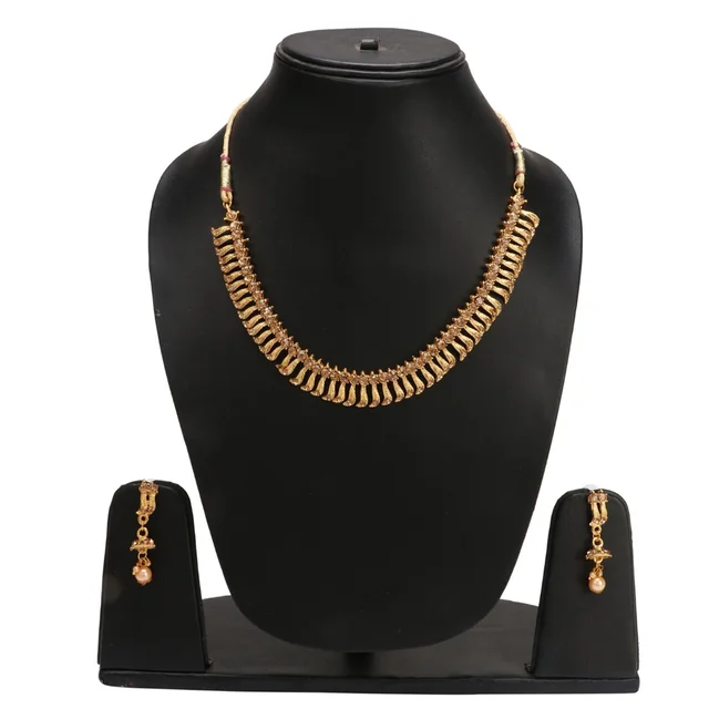 Shopnav Stylish Gold Plated Necklace Set - Gold