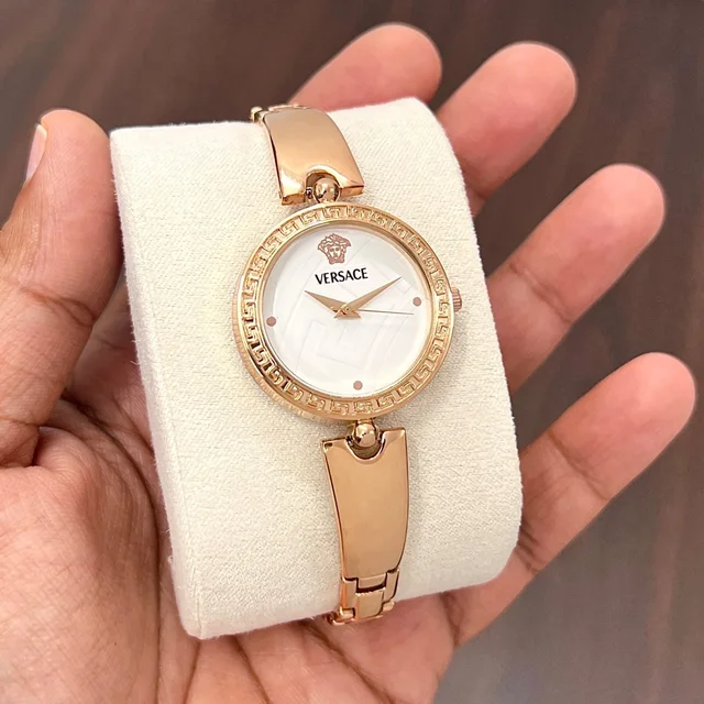Versace Stylish Watch For Women - Golden Tainoi