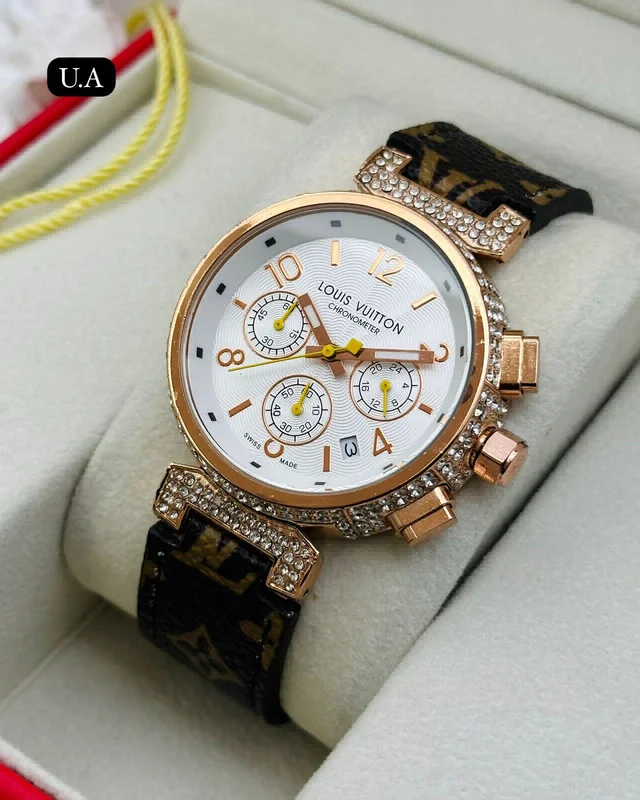 Louis Vuitton LOUIS VUITTON Premium Watch - White
