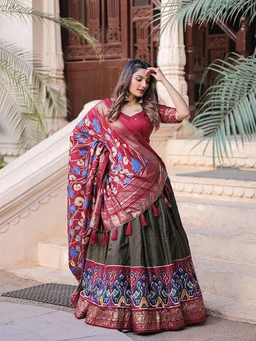 Navratri Special Lehenga Outfits