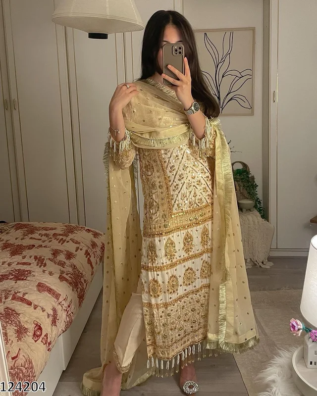 Murliwala Traders Beautiful Kurta Set with Dupatta
