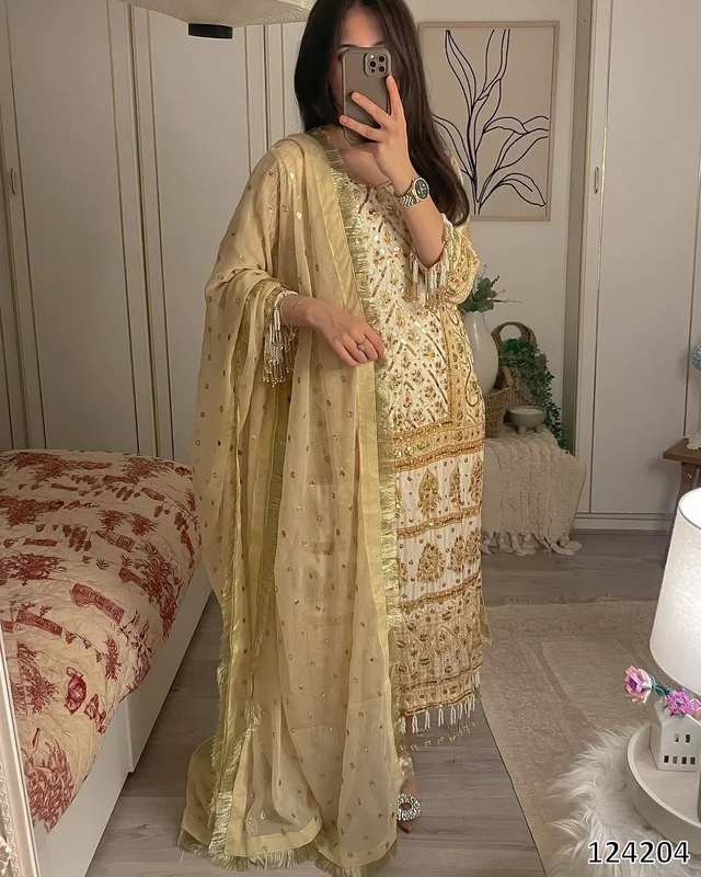 Murliwala Traders Beautiful Kurta Set with Dupatta