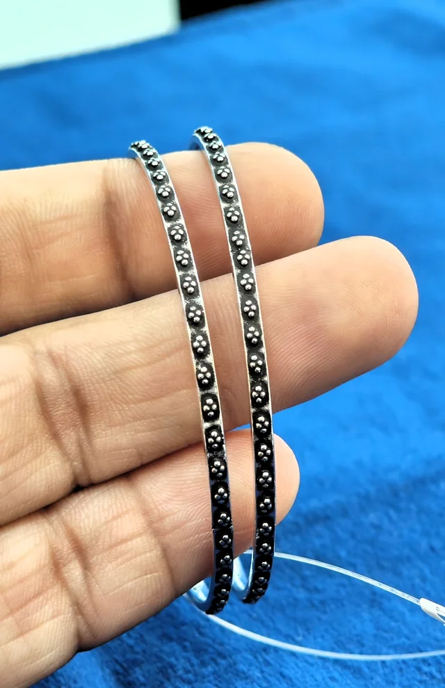 925 OXIDISED SILVER LADIES KADA - SILVER BANGLES, 15.800