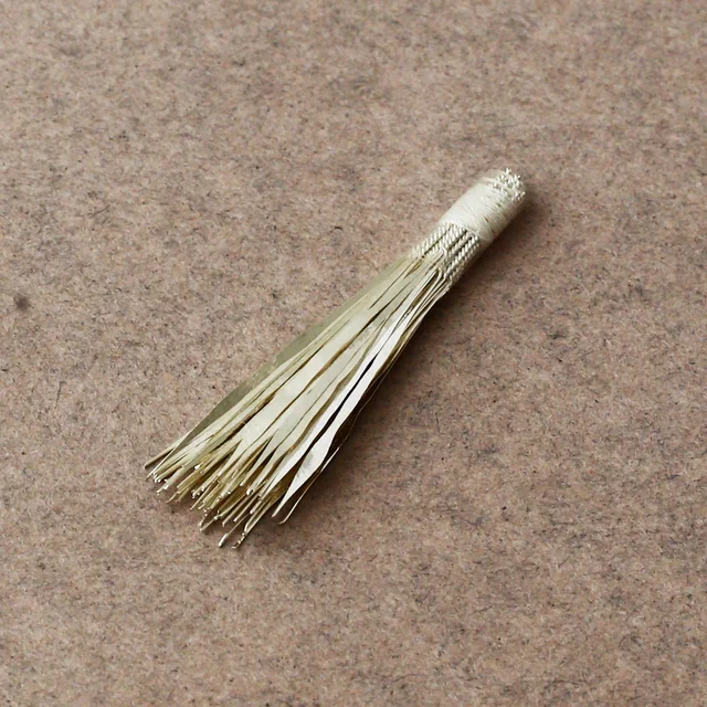BHARAT JEWELLERS 99% Pure Silver Durva, Chaandi ki Doob, Silver Doob, Silver Grass, Silver Holy Grass, Silver Puja Durva, Silver Puja Doob, Chaandi ki Doorva for Puja