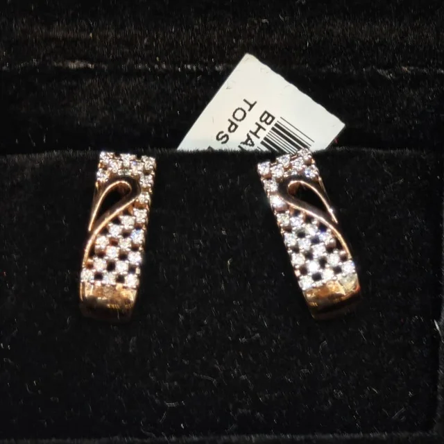 18KT HALLMARK ROSE GOLD EARRINGS - 18KT, 3.5 grams