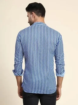 Trending Shirts For Men - M