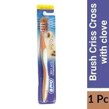 Oral-B Shiny Clean Clove Toothbrush 