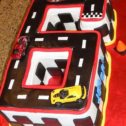 My Gifts Tree Car Birthday Cake - 3 KG