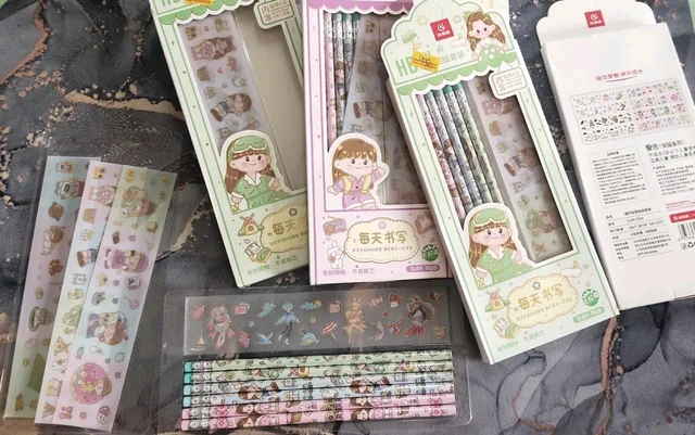 *PENCIL SET WITH STICKER*