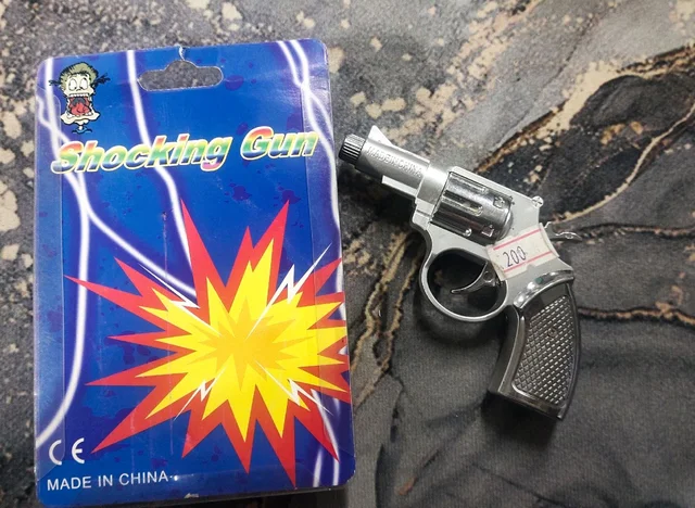 Prank Shocking Gun