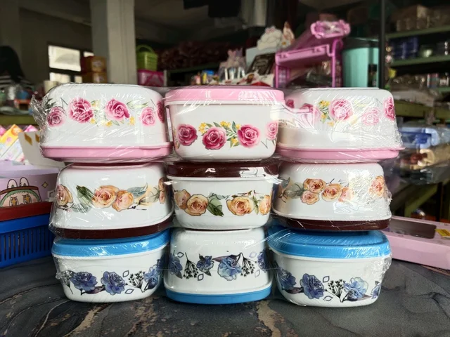 *NICE microwave safe container*(3pcs set)

Dimension 260*90*55 mm

