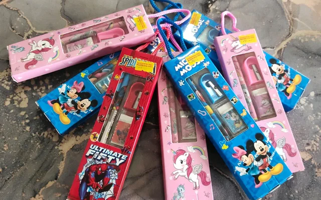 *PENCIL SET*


Pencil
Scale
Eraser
Sharpener

