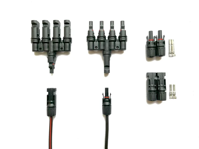 Solar 4 in 1 MC4 Connector 1500V 50A - With 3 Pair MC4 Connector