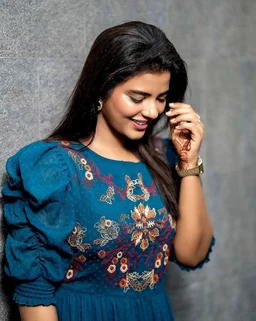 Butti Gown - M