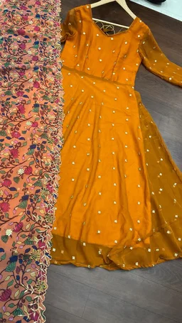 Maxi Gown with digital Embroidery Dupatta - L