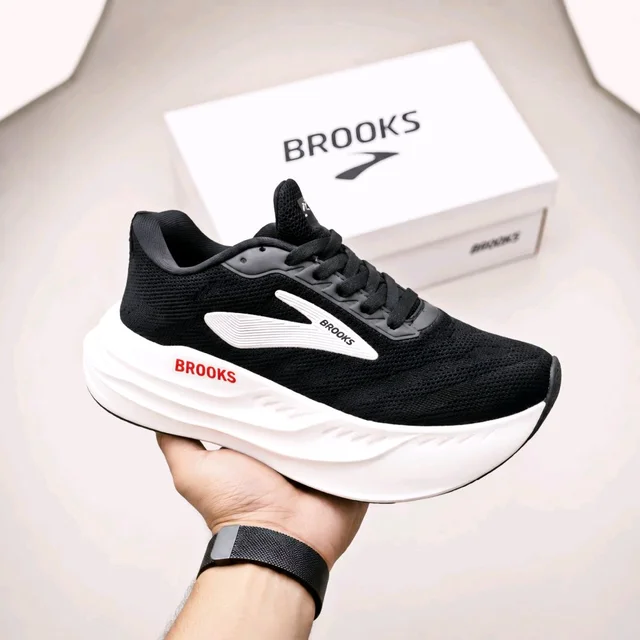 Brooks Black Strike (First Copy)