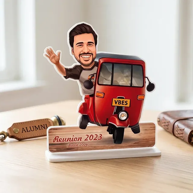 Itsmyway Gift Personalized Auto Rickshaw Caricature Wooden Standee – Custom Photo Tabletop Keepsake for Friends & Reunions