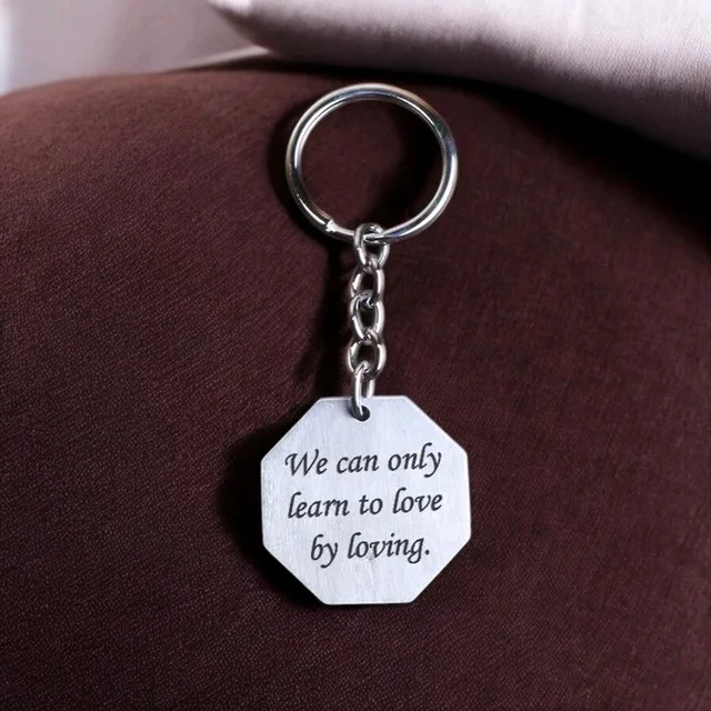 Itsmyway Gift Octagoan S.S. Metal Keychain - Engraved Key Ring with Name / Quotes - Best Gift For Him/Her (3.5 cm x 3.5 cm, Silver)