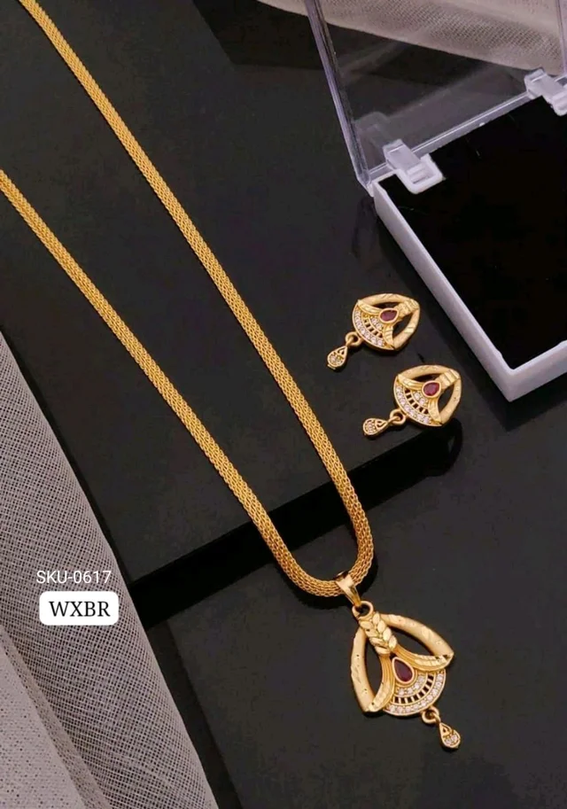 π« KANAF AD Pendant Set | Stylish Designer Arch Shape with 18β Gope Chain | Micro Gold Plating | Daily Wear