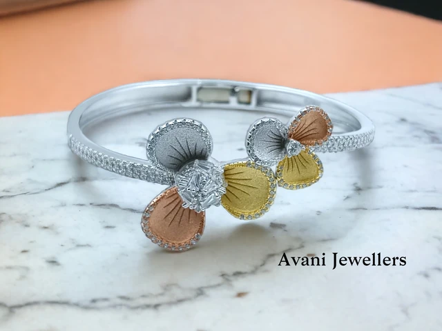 Avani Jewellers Silver Ladies Fancy Kade - 15.52, Free Size