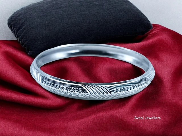 Avani Jewellers Silver Gents Kade - 17.33, 2 Inch