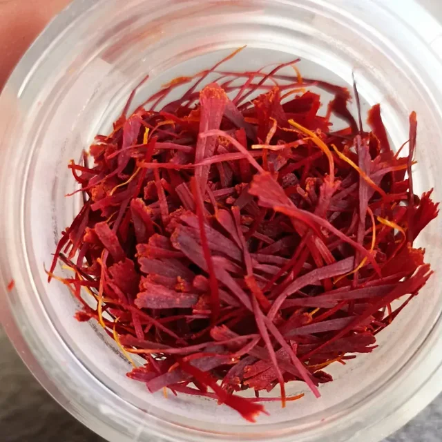 kalyankari Kashmiri Mongra Saffron 1g, Premium A++ Grade Kesar, Handpicked, lab tested, Natural Strong Aroma & Deep Crimson Color, Authentic Kesar for Cooking, Pooja & Skin Glow - 1 GRM