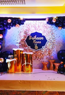 Royal Golden Black Theme
